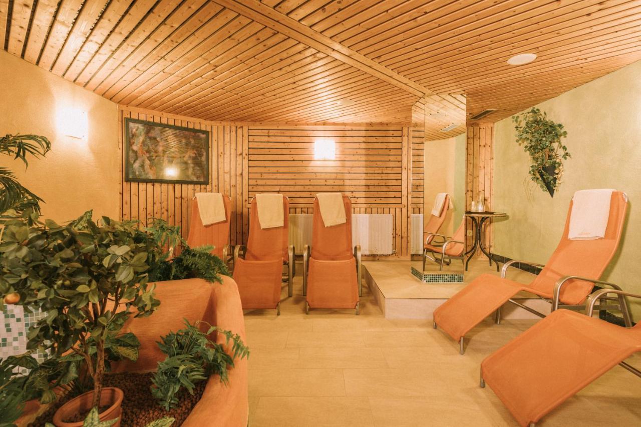 Hotel Montana Obertauern Bagian luar foto