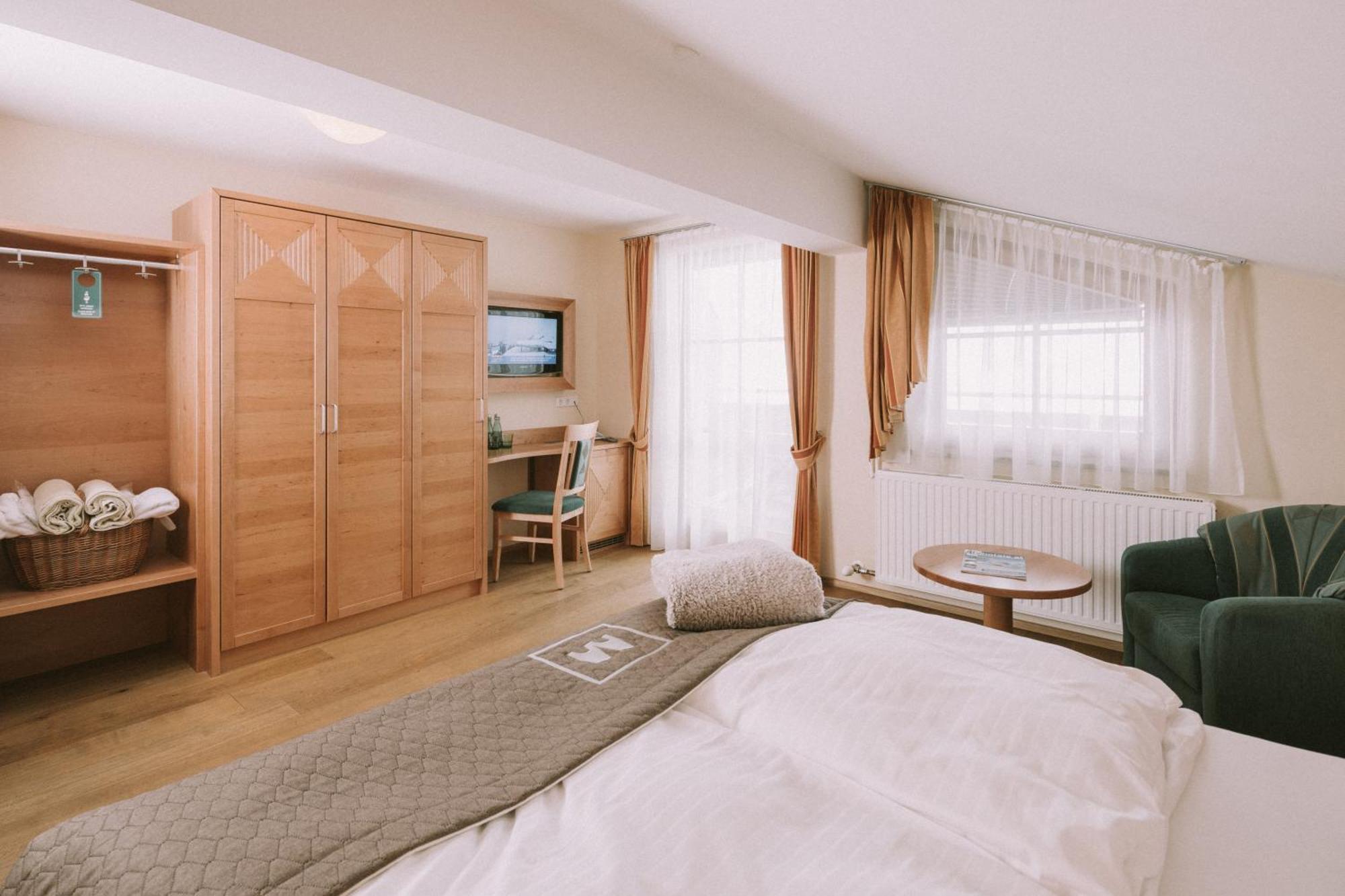 Hotel Montana Obertauern Bagian luar foto