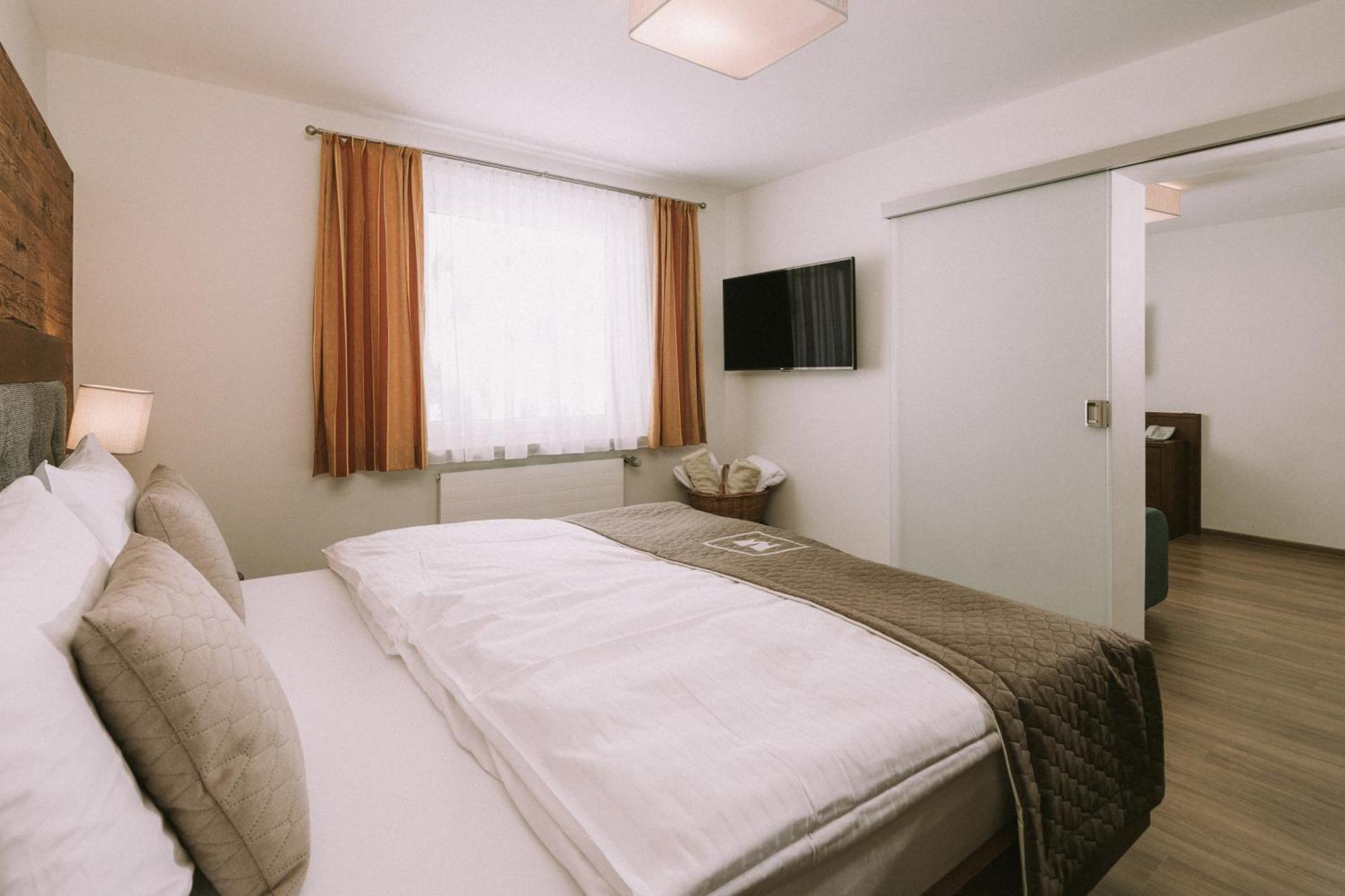 Hotel Montana Obertauern Bagian luar foto