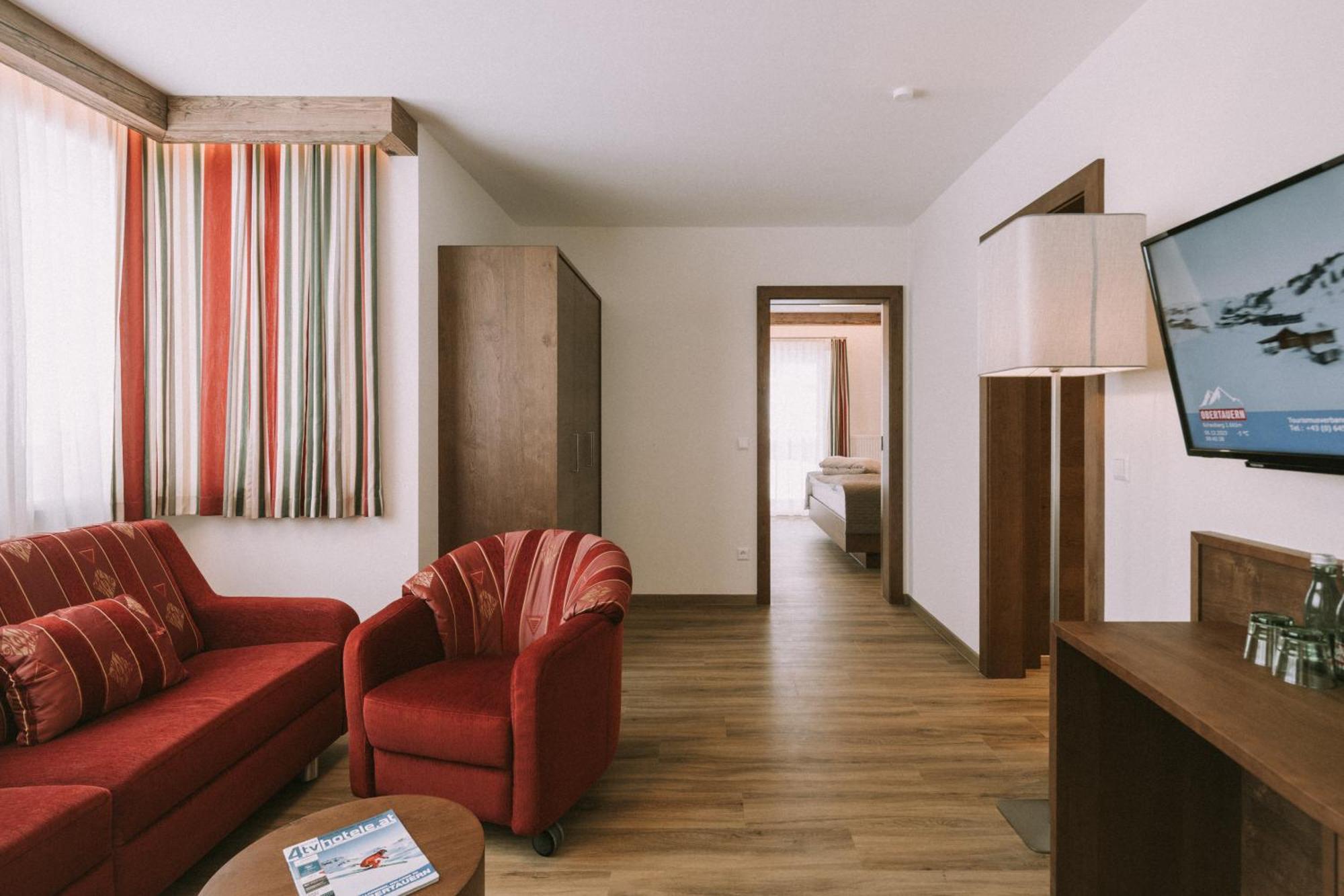 Hotel Montana Obertauern Bagian luar foto